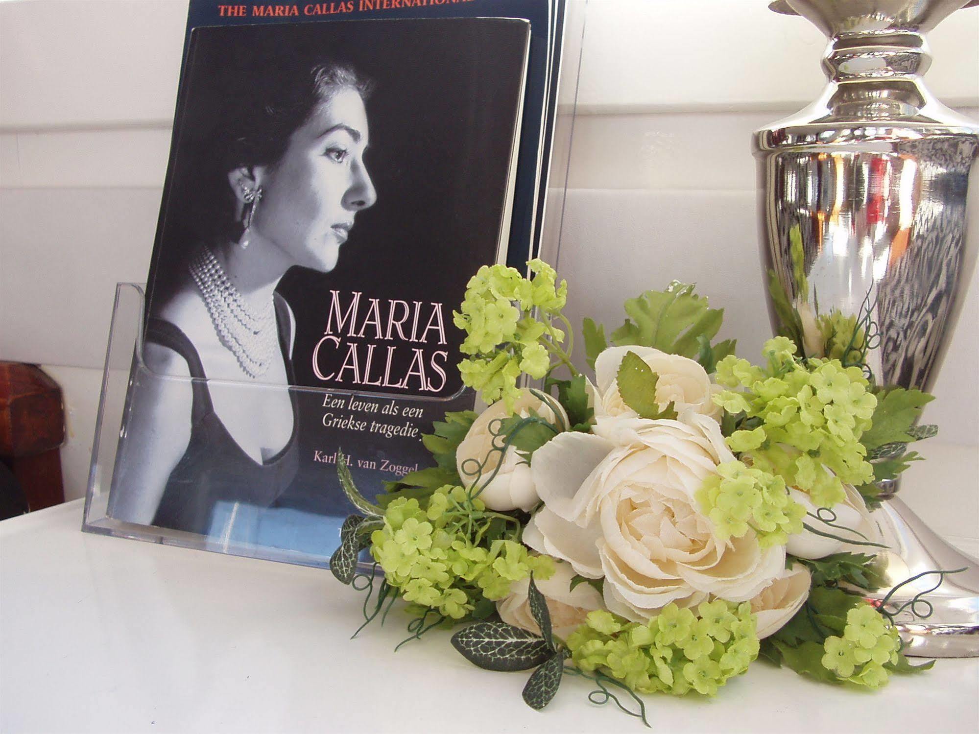 Maria Callas Yachthotel Rotterdam Eksteriør billede